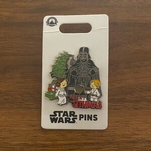 Disney Star Wars Merry Sithmas Trading Pin
